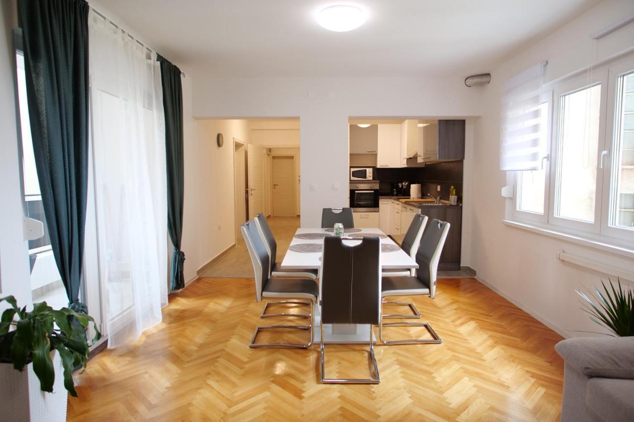 Arena Apartment With 3 Bedrooms In The City Center Pula Ngoại thất bức ảnh